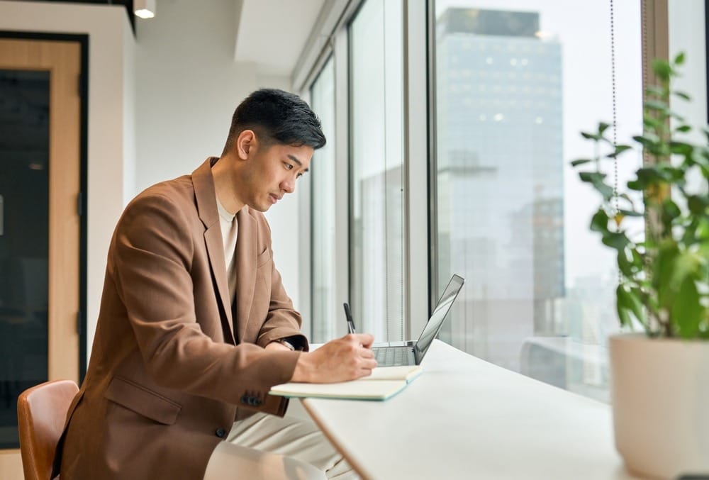 Optimis di Tengah Deflasi, Ini 3 Tips untuk Milenial dan Generasi Z 10 Tingkatkan liteasi finansial hadapi deflasi.
