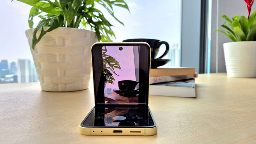 Kecanggihan HP lipat terbaru Samsung semakin memudahkan pengguna bikin feed media sosial yang lebih aesthetic dengan konten-konten unik.