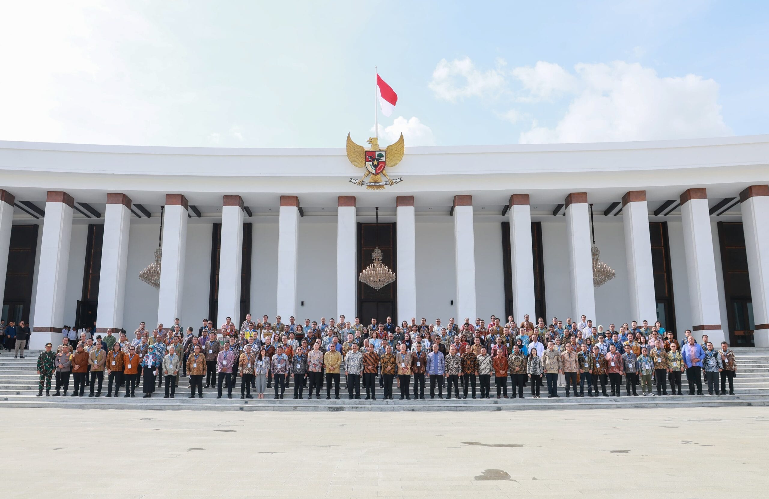Kompas100 CEO Forum 2024: PLN Ajak Ratusan CEO Perkuat Pembangunan 13 Kompas100 CEO Forum 2024 techtimes