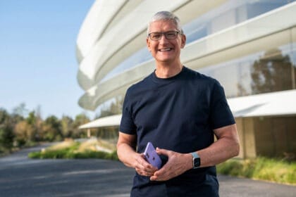 CEO Apple Tim Cook Techfin.id