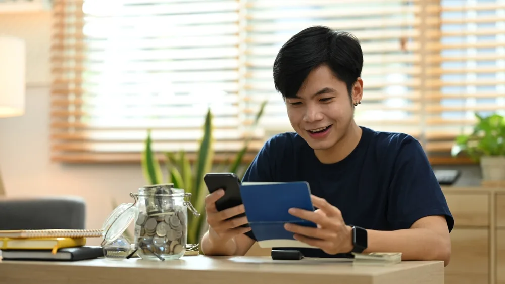 Satu Gaji Tak Cukup, Carilah Sumber Penghasilan Lain 14 Buat perencanaan keuangan yang jelas dan tentukan target penghasilan tambahan yang ingin kamu capai.