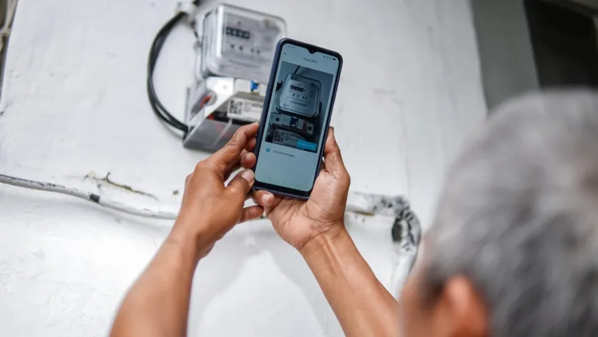 Aplikasi PLN Mobile menambahkan satu fitur, yakni catat meter mandiri (SwaCam), memudahkan pelanggan mengetahui estimasi beban tagihan listrik.