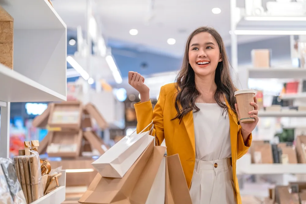 Satu Gaji Tak Cukup, Carilah Sumber Penghasilan Lain 10 Dengan uang yang cukup, kamu bisa punya lebih banyak pilihan dalam hidup.