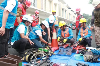 General Manager PLN UID Banten, Andy Acha beserta jajaran managemen meninjau langsung kesiapan kelistrikan jelang Pilkada Serentak 2024