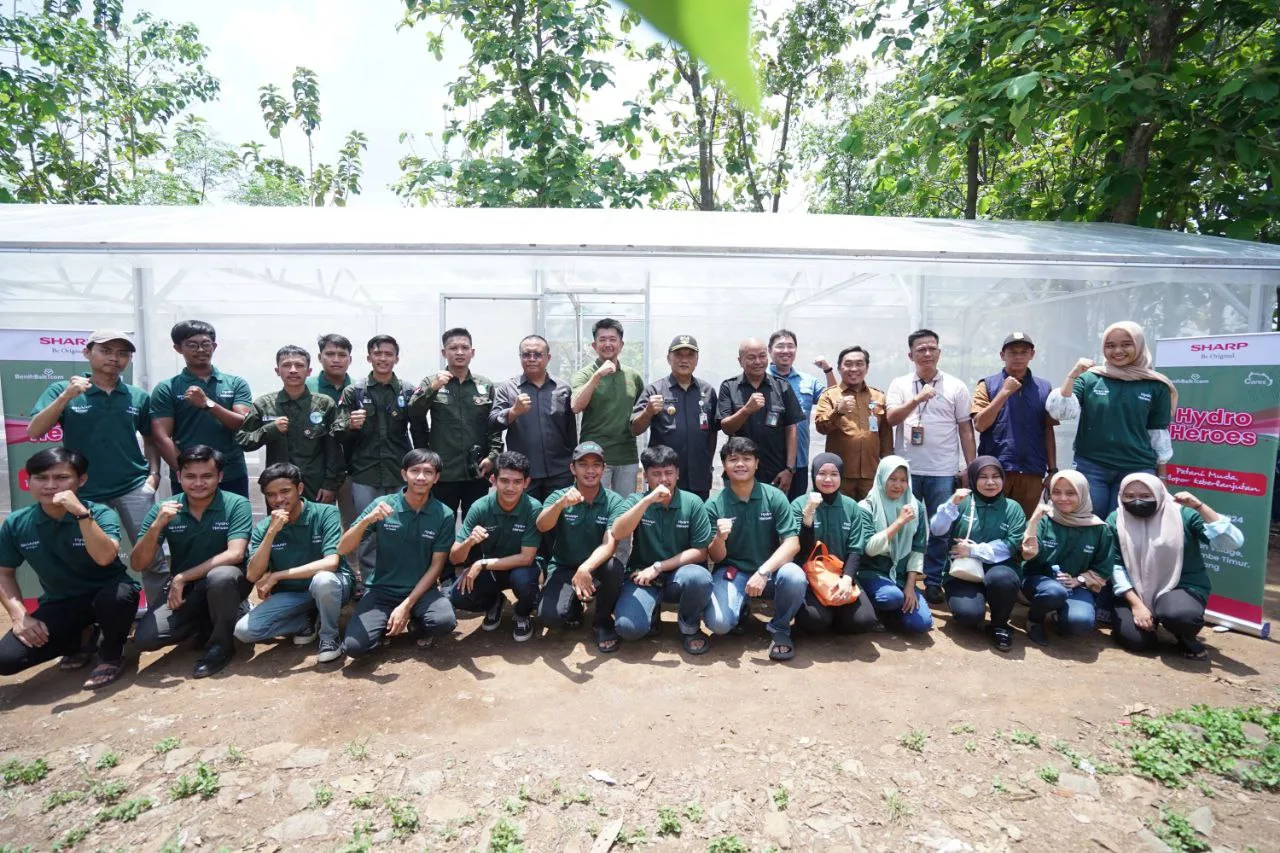 Sharp Ajak Petani Muda Ciptakan Revolusi Pertanian 10 Petani muda Sharp Hydro Heroes