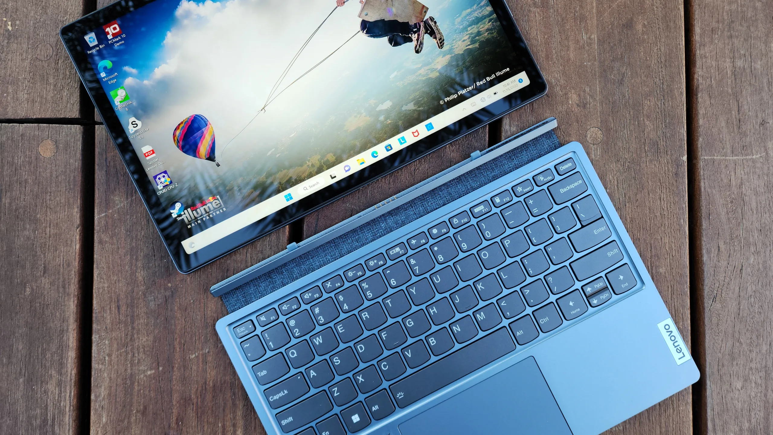 5 Tablet Windows yang Cocok untuk Pekerja Kantoran dan Freelancer 12 Lenovo Ideapad Duet 5i