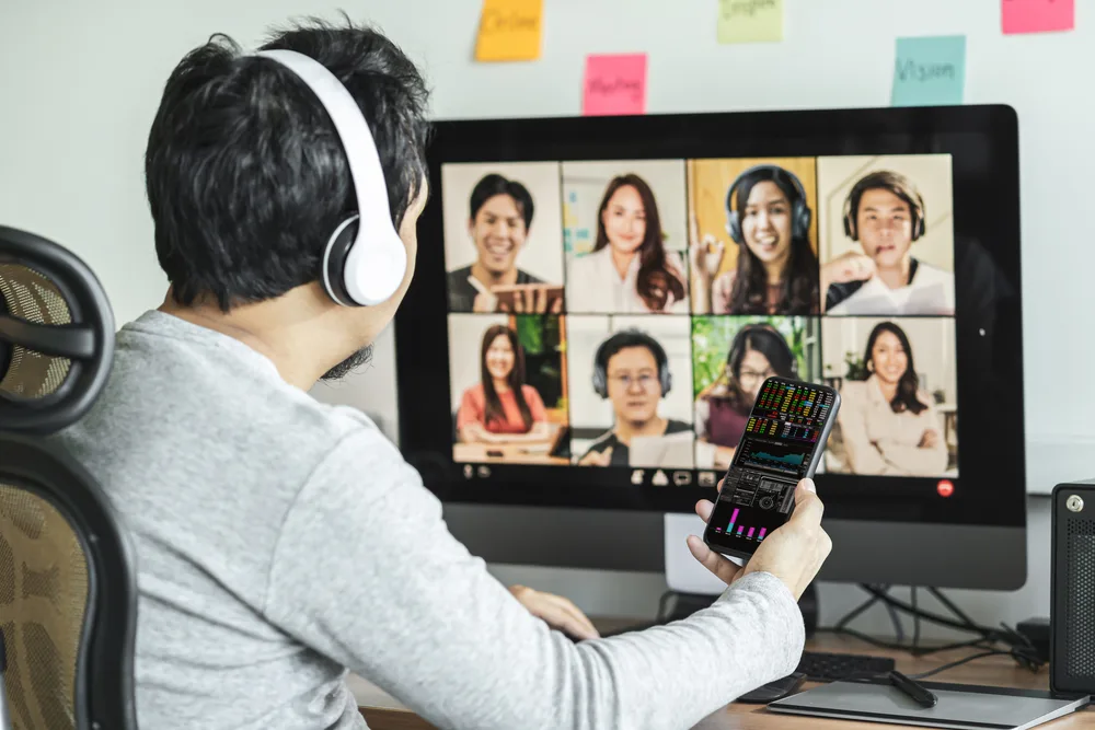 PHK Massal di 2025: Tanda Bahaya dan 5 Skill Wajib Biar Karier Nggak Tamat 11 Dengan banyaknya platform pelatihan yang tersedia, baik itu dari institusi pendidikan, perusahaan teknologi, atau lembaga non-profit, kamu bisa memilih kursus yang sesuai dengan minat dan kebutuhan kariermu.