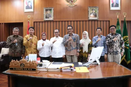 PT PLN (Persero) Unit Induk Distribusi (UID) Banten melakukan kunjungan kerja ke Kantor Kejaksaan Tinggi (Kajati) Banten pada Rabu, 12 Februari 2025.