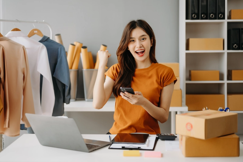 Butuh Uang Tambahan? Ini 10 Ide Side Hustle Fleksibel untuk Karyawan Sibuk 10 Ide Usaha Modal Kecil