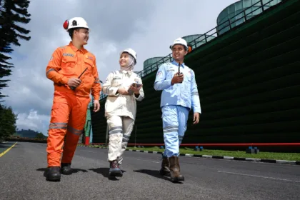 RUPTL PLN 2025–2034 ciptakan green jobs melalui pembangkit energi terbarukan