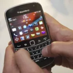 Ribuan Gen Z mengunggah video nostalgia BlackBerry dan menyerukan kembalinya ponsel legendaris itu. Sebuah kerinduan akan kesederhanaan dan komunikasi yang lebih nyata.