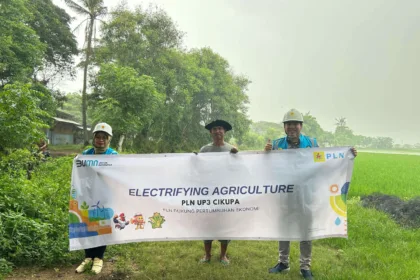 PLN UID Banten dan Dinas Pertanian Tangerang bersinergi mempercepat elektrifikasi pertanian. Kolaborasi ini mendukung produktivitas dan transisi energi bersih.