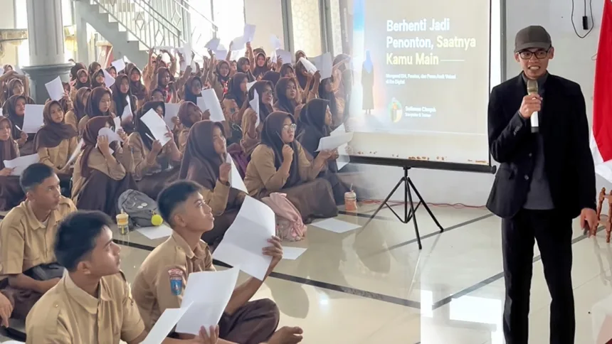 Setiawan Chogah memotivasi siswa SMK Nur El Falah Serang menulis komitmen diri dalam sesi pengembangan diri.
