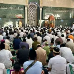 Suasana khidmat Salat Idul Adha 1447 H berlangsung di Masjid Agung Al Amjad, Kabupaten Tangerang, dengan dukungan pasokan listrik andal dari PLN.