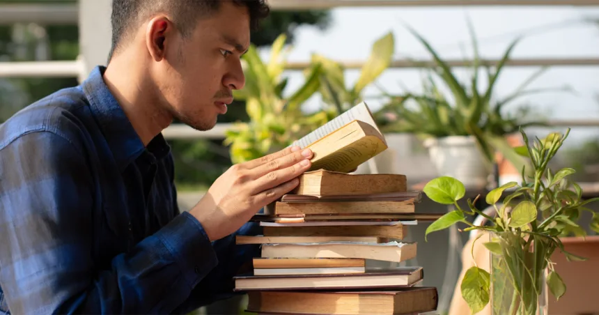 Joki baca buku dan fenomena membaca sebagai citra diri di media sosial